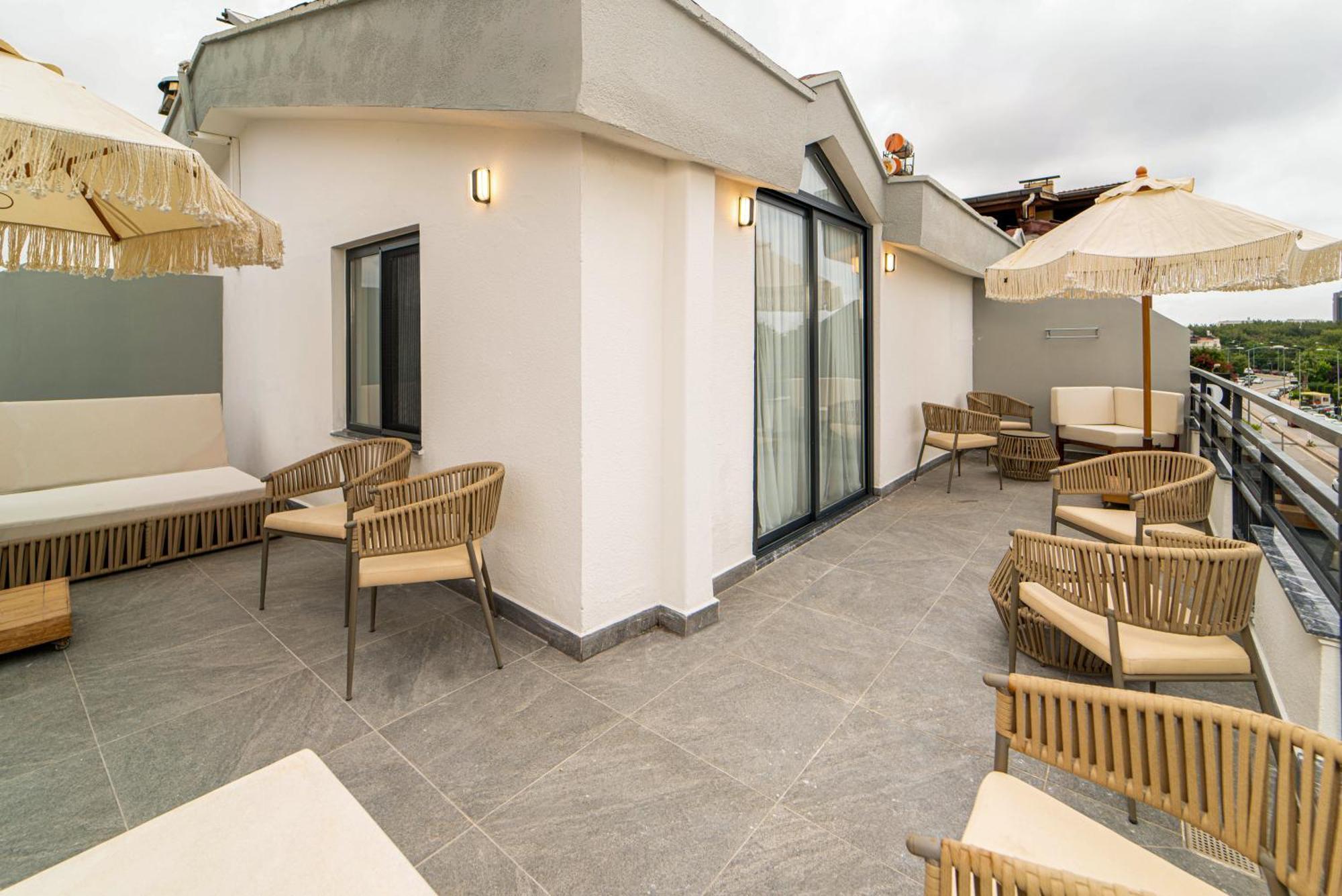 Deniz Boutique Hotel Анталия Екстериор снимка