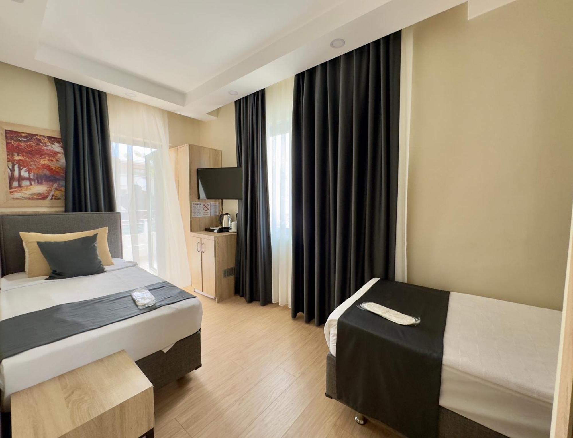 Deniz Boutique Hotel Анталия Екстериор снимка
