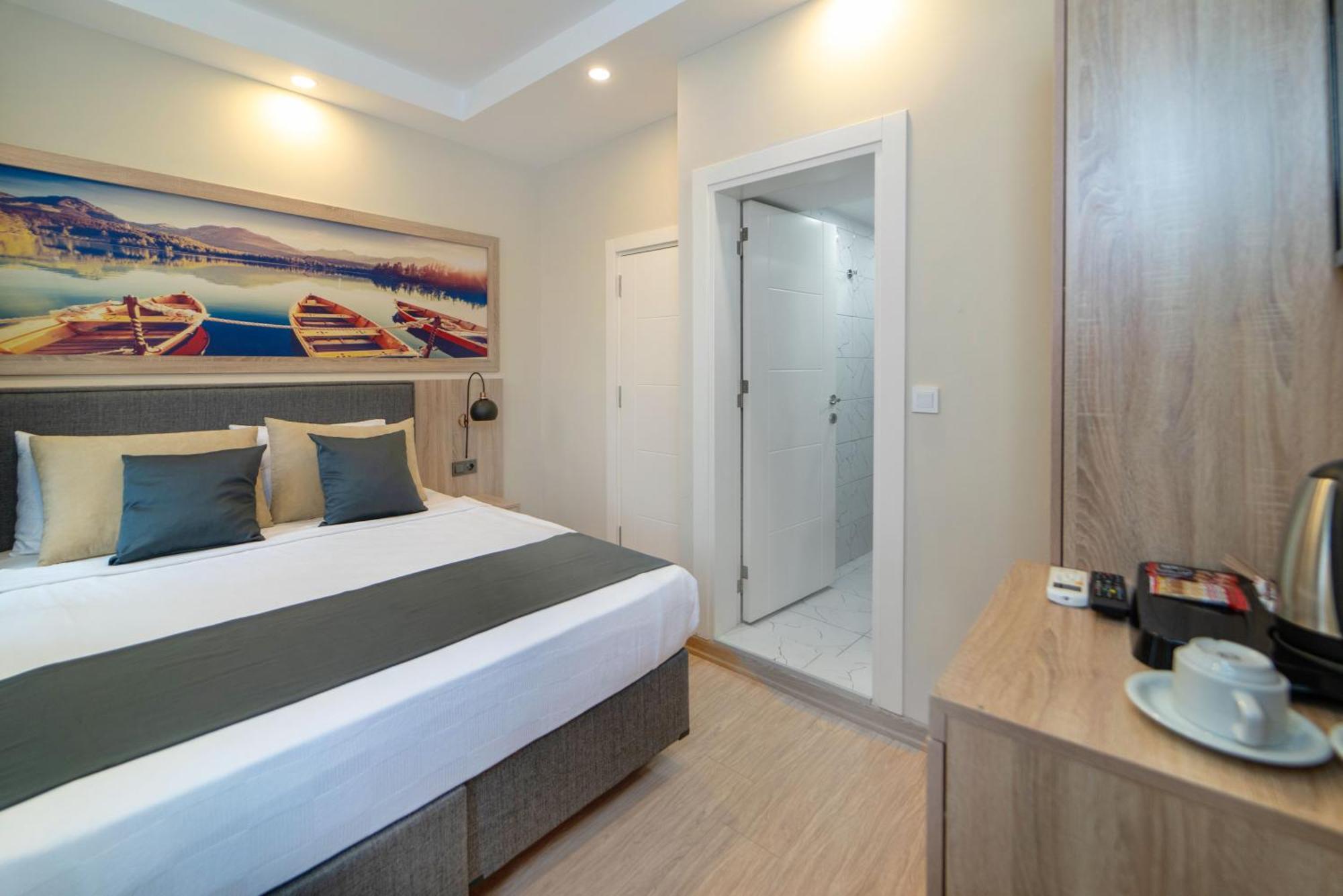 Deniz Boutique Hotel Анталия Екстериор снимка