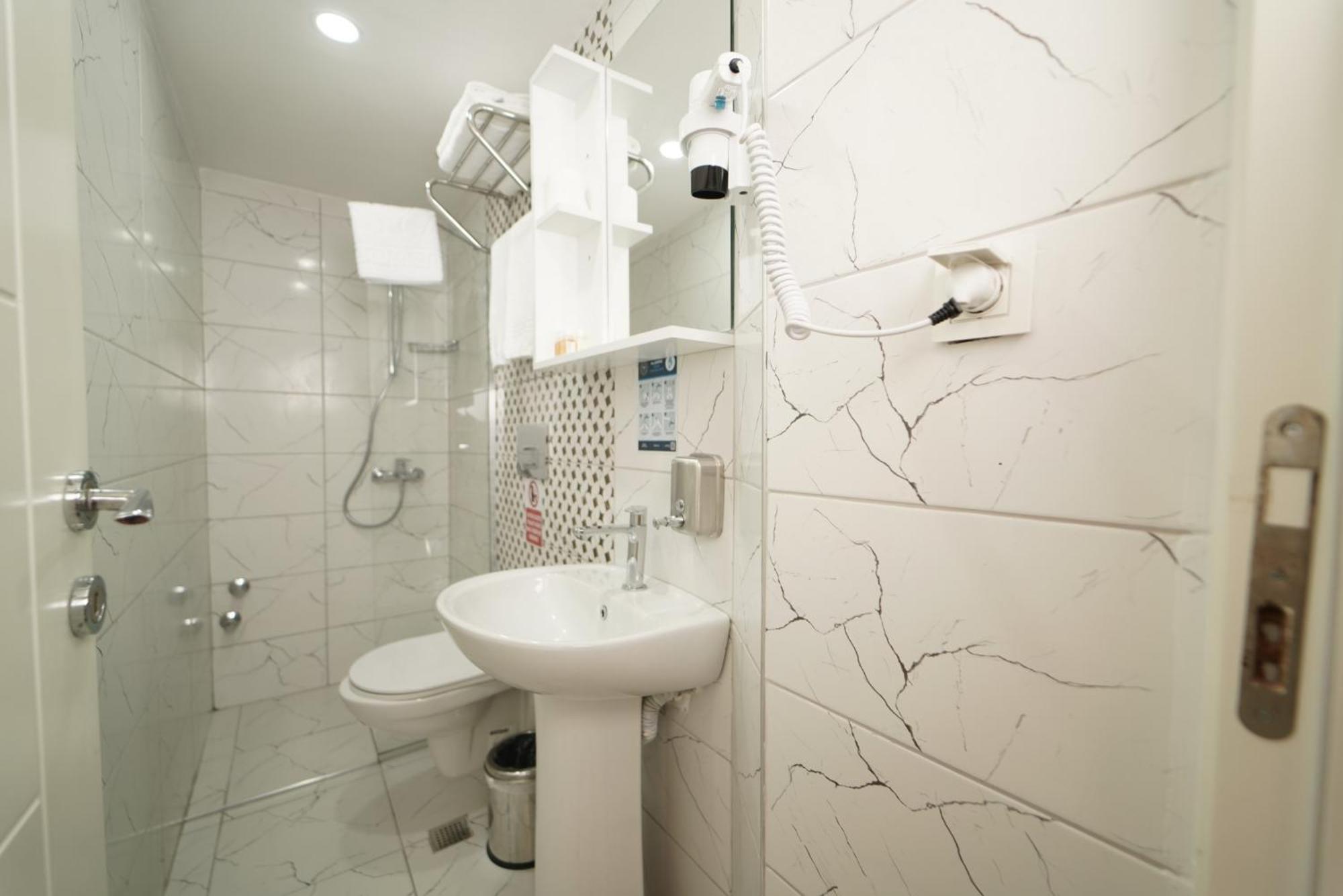 Deniz Boutique Hotel Анталия Екстериор снимка